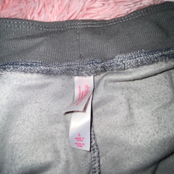 Pjs - Picture 3 of 3